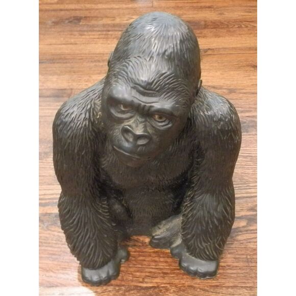 Vintage 1952 Universal Statuary King Kong Piggy Bank - Picture 1 of 3